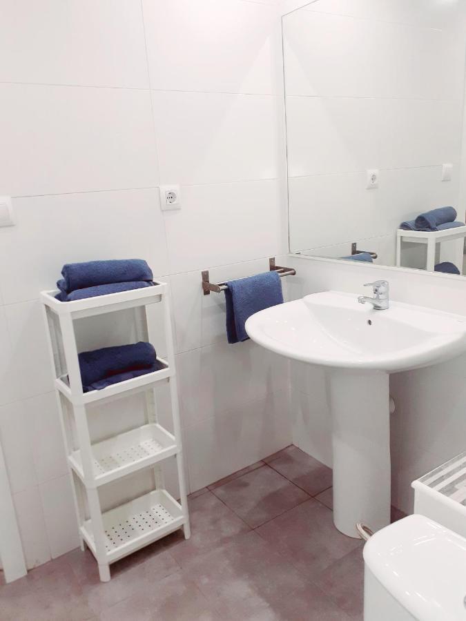 Rainbow Rentals Marques 7 Бенидорм Экстерьер фото