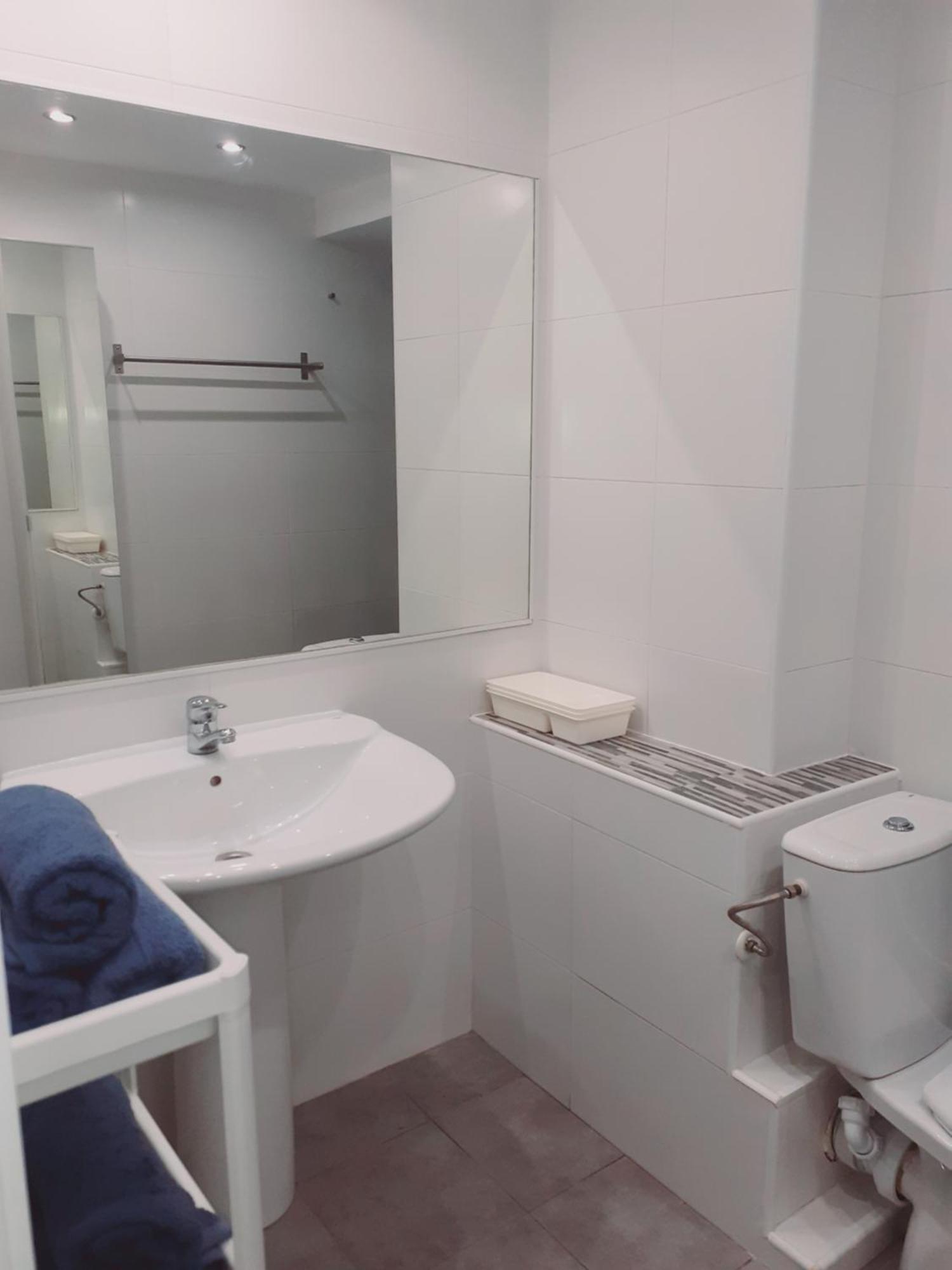 Rainbow Rentals Marques 7 Бенидорм Экстерьер фото